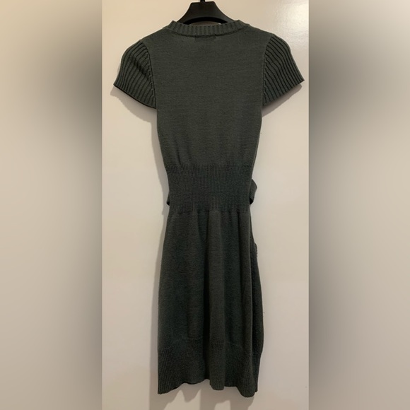 Juniors sweater dress with pockets gray size large - Picture 4 of 4